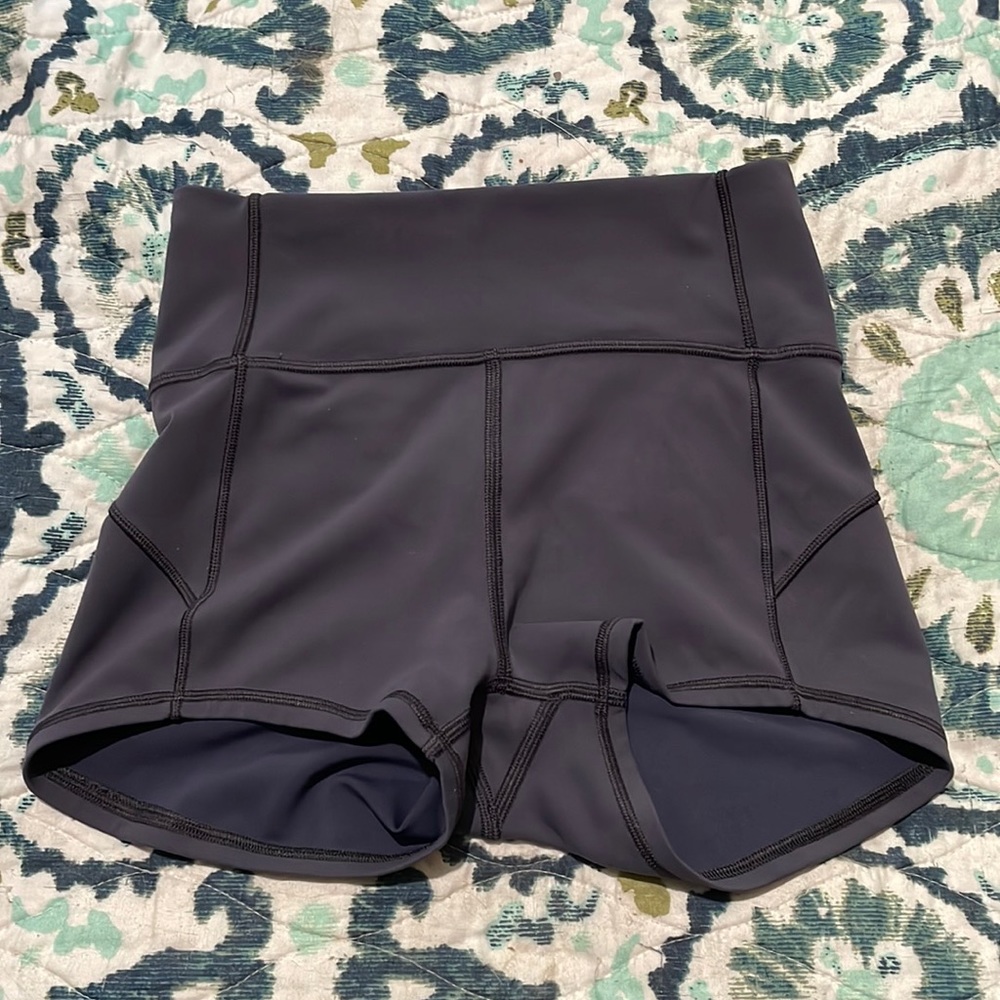 Lululemon Size 2 shorts